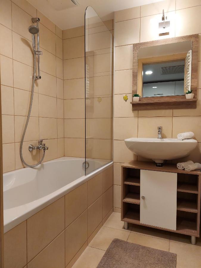 Bike & Spa Velence Apartman 外观 照片